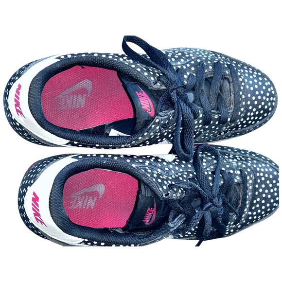 EUC Nike Genicco Black and White Suede Polkadot Dotted Sneakers Size Women's 8 - Picture 10 of 10